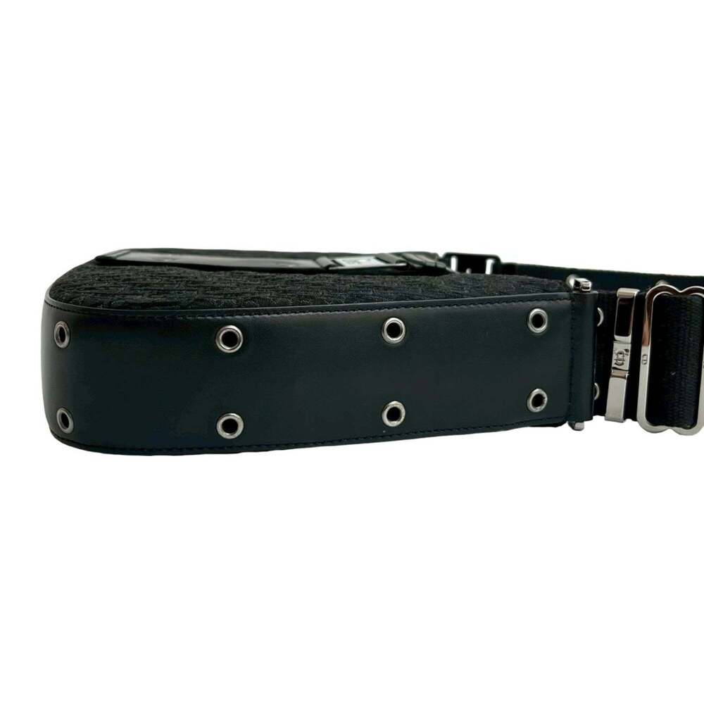 CHRISTIAN DIOR Black Leather Trotter Shoulder Bag - Picture 6 of 10
